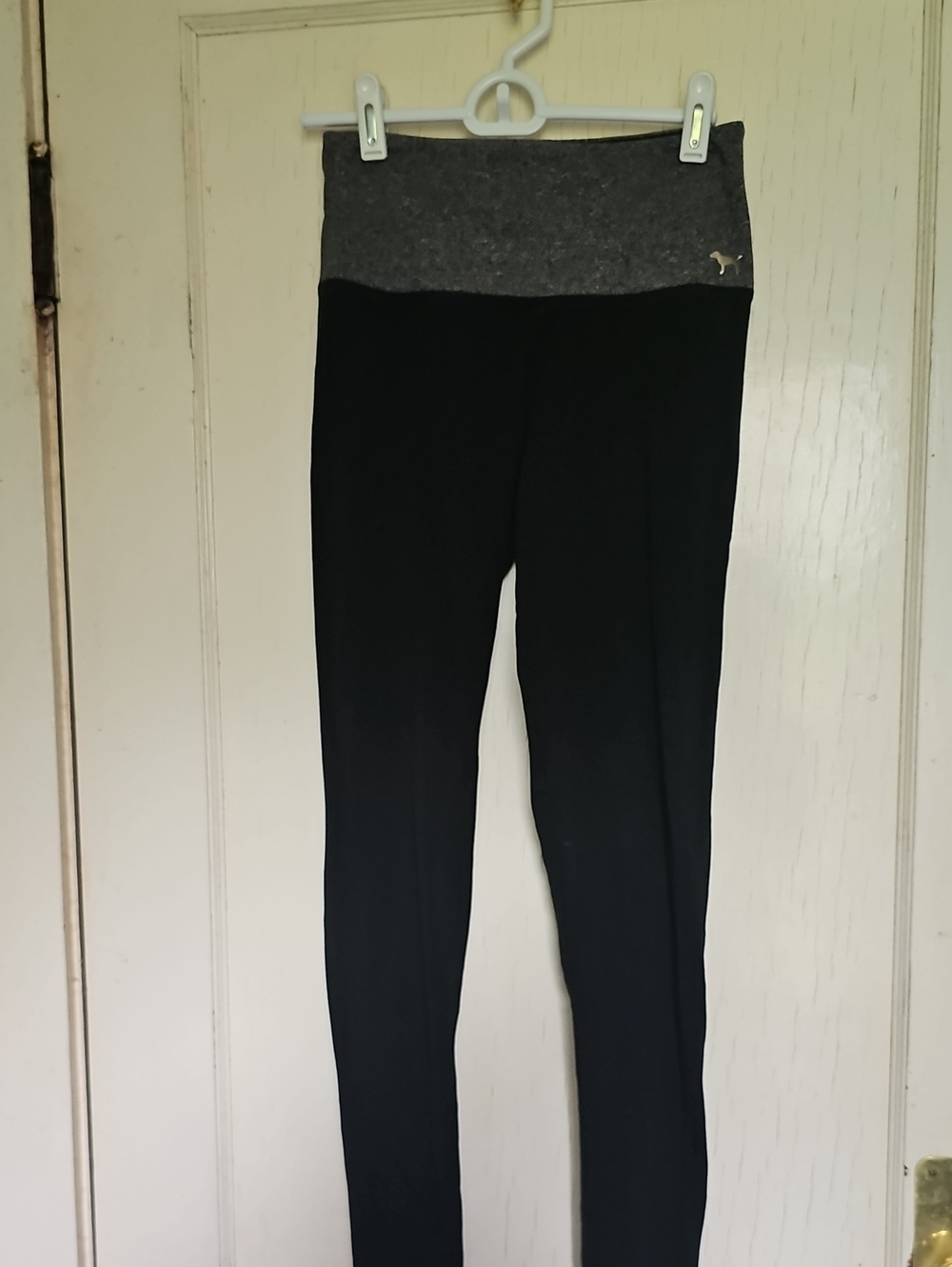 Womens PiNK Victoria's Secret Black Leggings with Gray Fold-Over Waistband